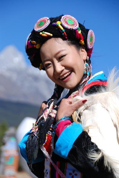 达坡玛吉老公图片,揭秘明星背后的温馨瞬间